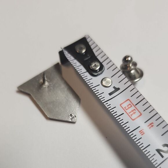 Silver Womens Golf Association Pin - Picture 3 of 3